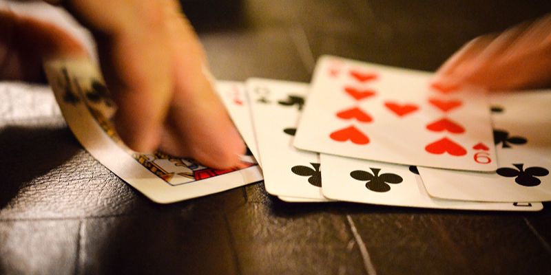 Chiến thuật nâng cao trong Cách chơi bài Phỏm